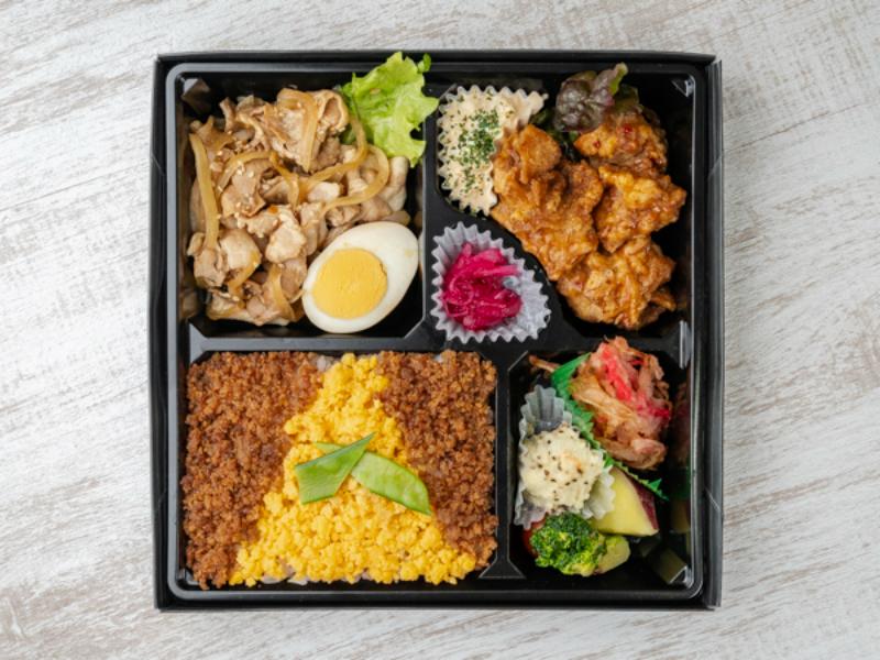 【Wメイン弁当】チキン南蛮と生姜焼き