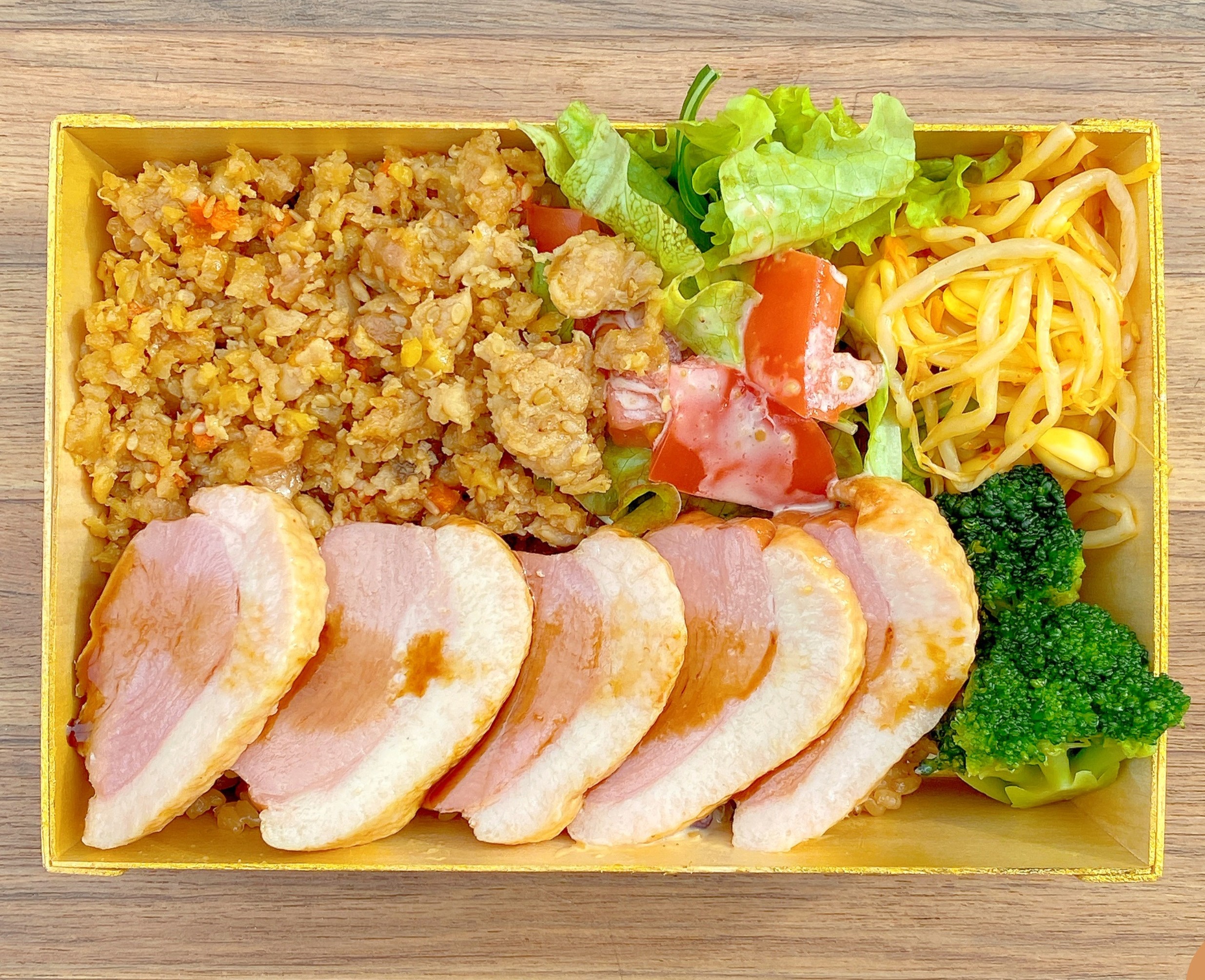 【酵素玄米和み彩弁当】燻製鴨肉のソテー～特製和風おろしソース～