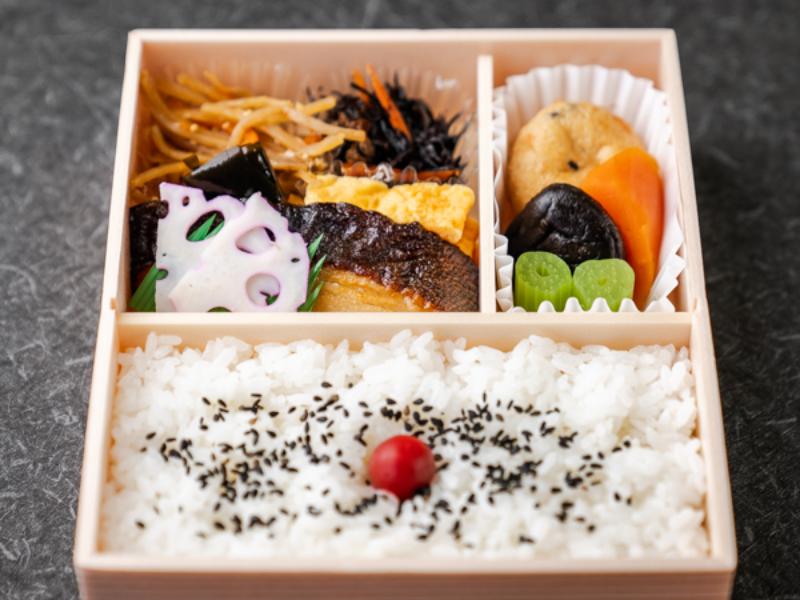 銀だら西京焼き弁当