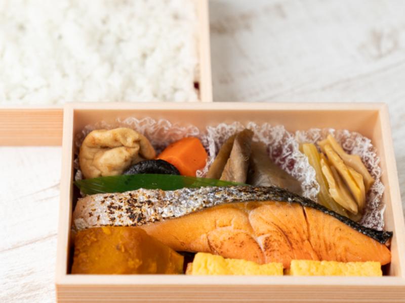 【佃浅2段膳】トロける炙り銀鮭