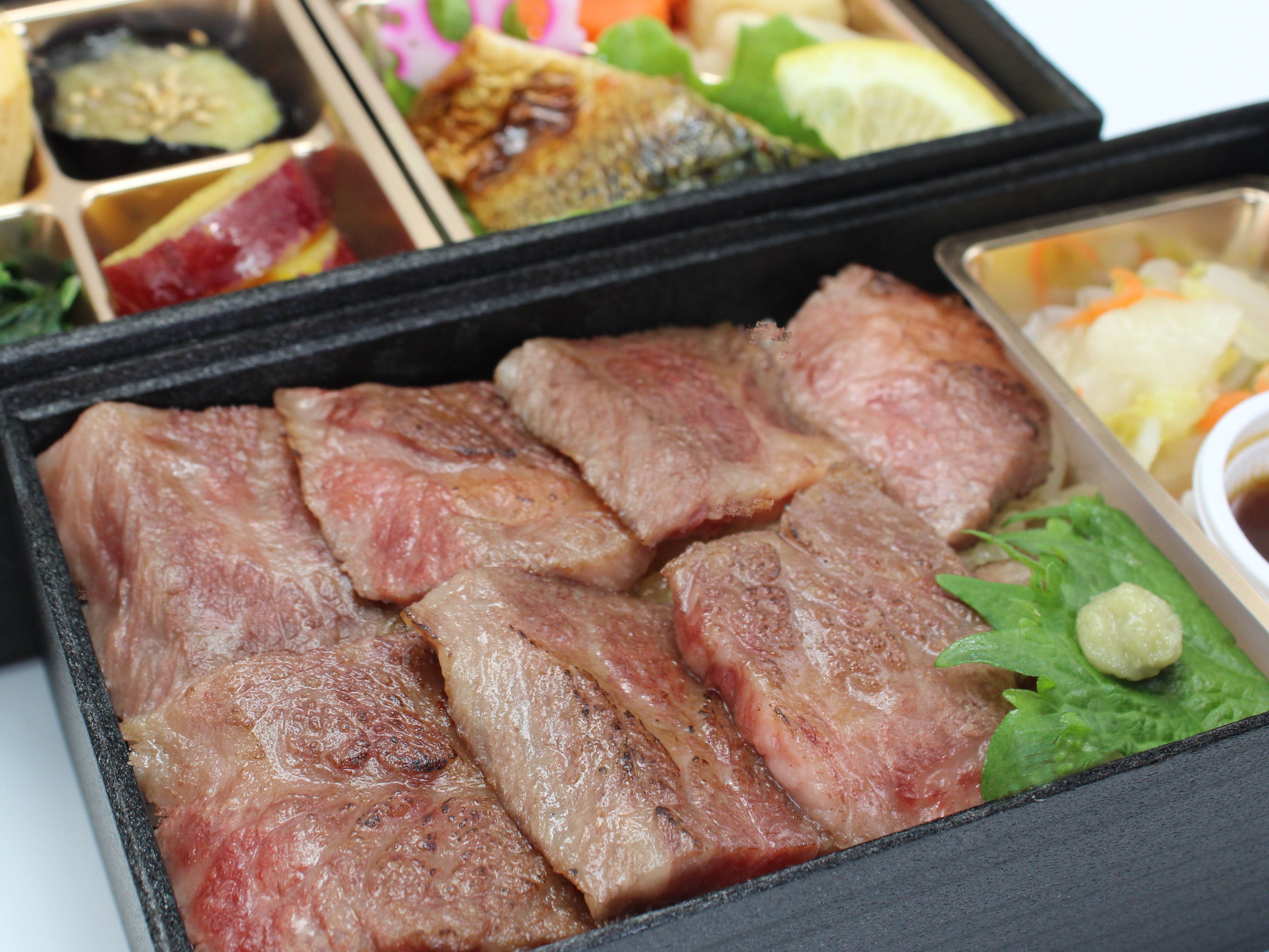 Ｎｏ．170 熟成サーロインステーキ2段重