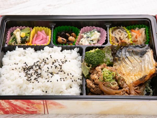 豚生姜焼き＆鯖塩焼き弁当