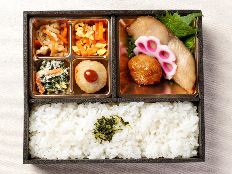 さわら柚庵焼きと４種の惣菜弁当(白米）