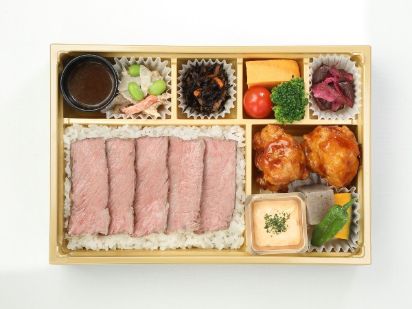 星空の黒牛 極みステーキと若鶏のチキン南蛮御膳