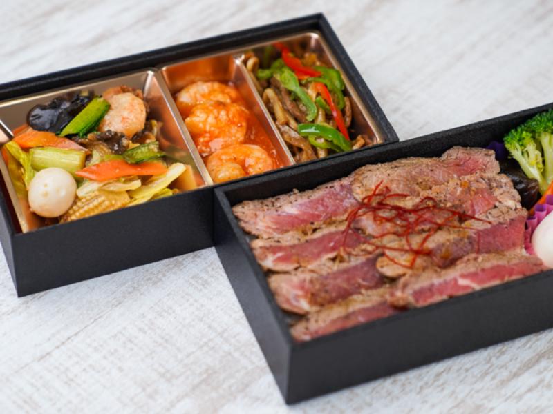 【贅沢二段弁当】サーロインステーキ＆人気中華御膳（八）