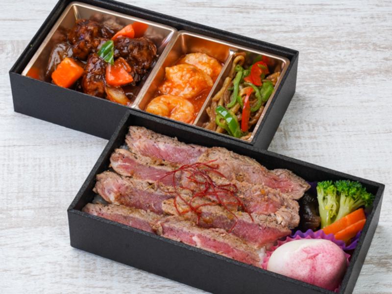 【贅沢二段弁当】サーロインステーキ＆人気中華御膳（黒）
