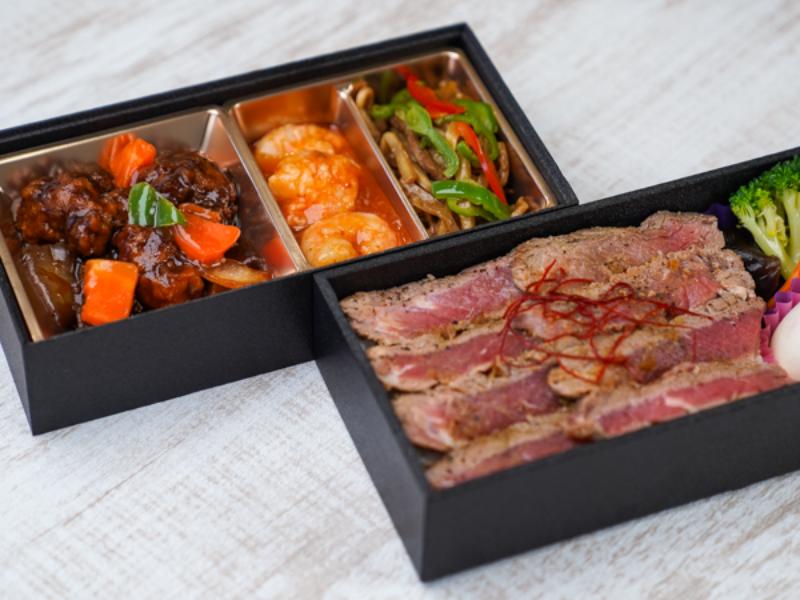【贅沢二段弁当】サーロインステーキ＆人気中華御膳（黒）