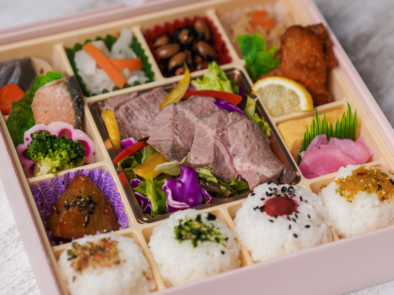 彩り菜膳 ～牛ローストビーフ～