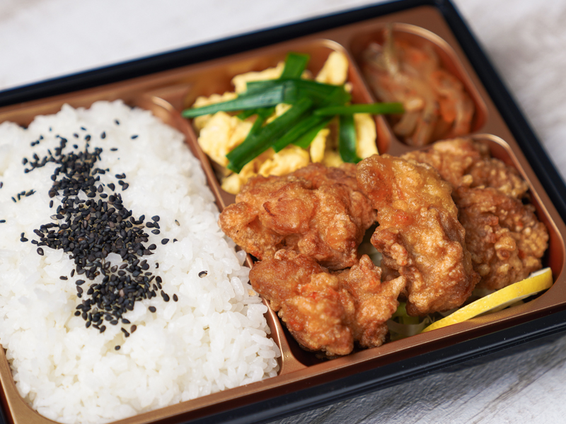 こだわり唐揚げの中華弁当