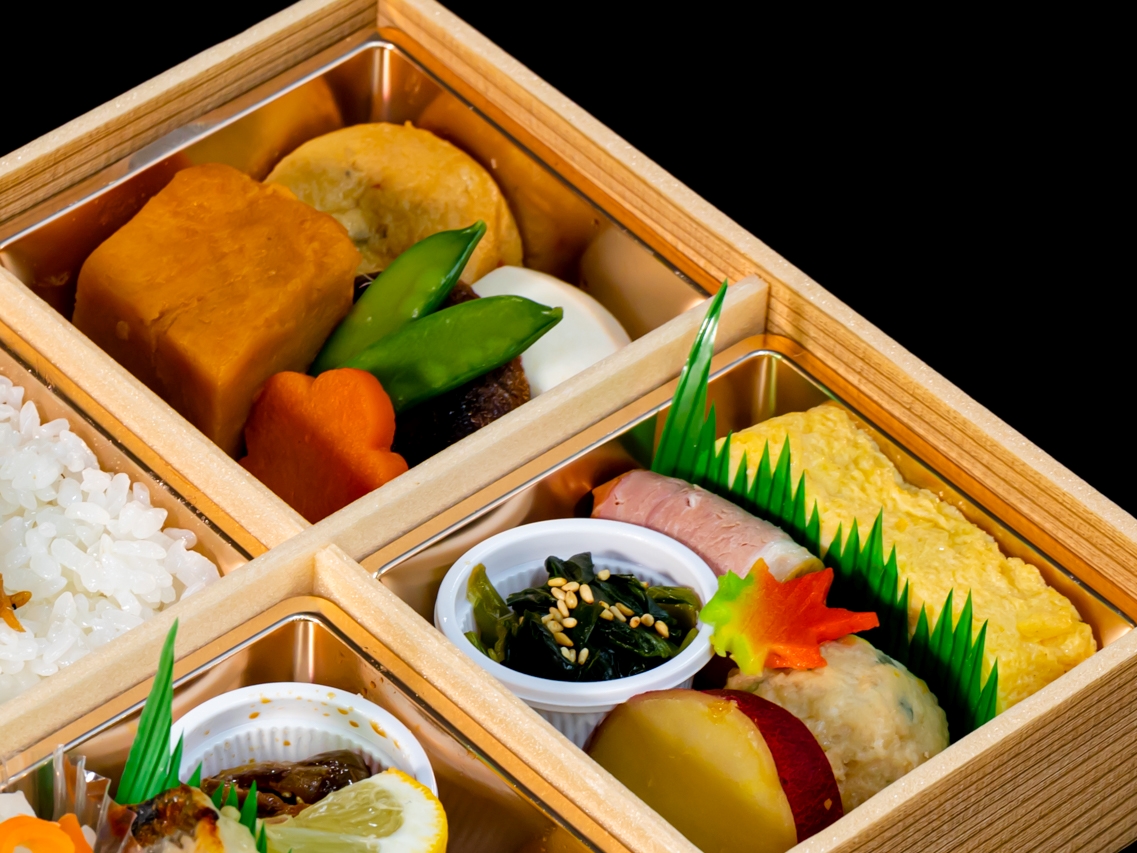 松花堂幕の内 華[33]