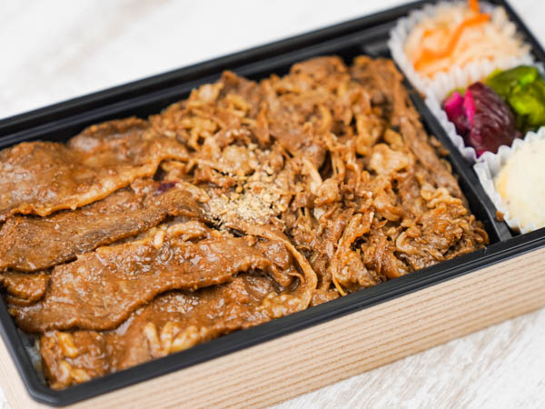 名物ふたごとロースのW弁当