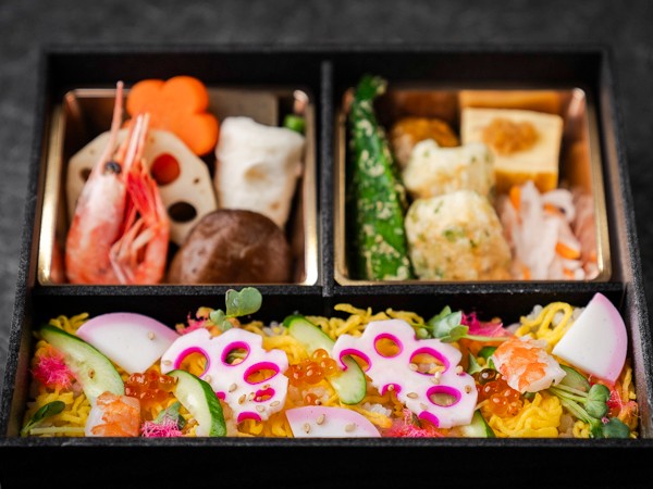 華ちらし重の懐石弁当