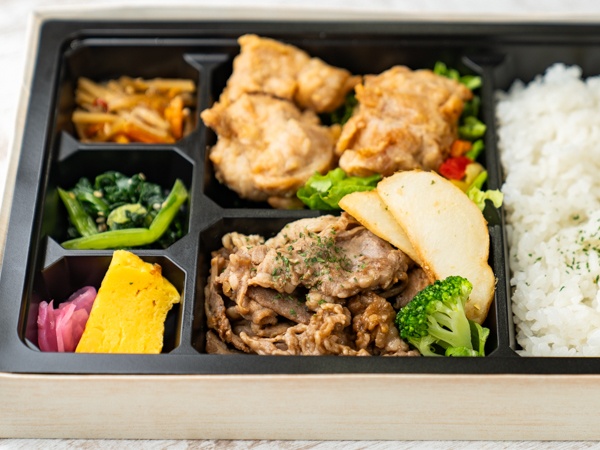 焼肉と唐揚げ御膳