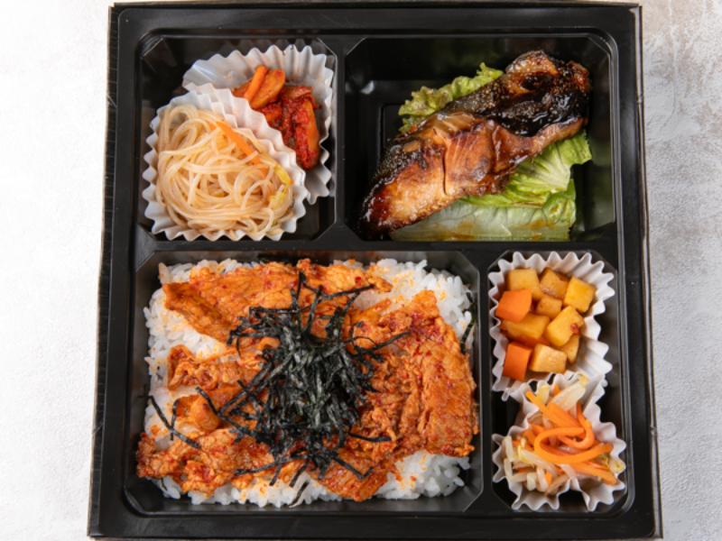 【肉×魚】牛バラ焼肉の甘辛ダレ&鮭タレ焼き