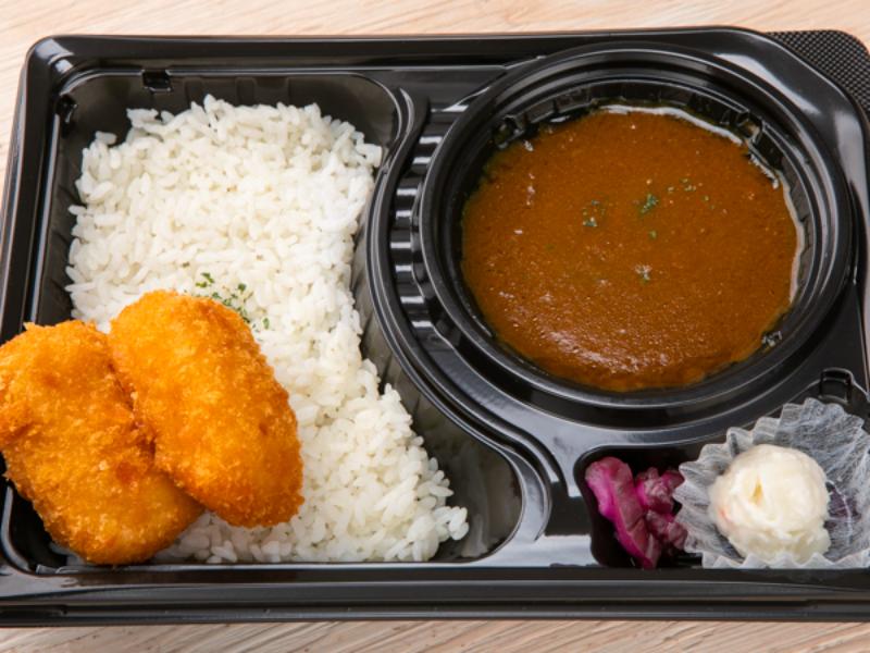 カニクリームコロッケカレー