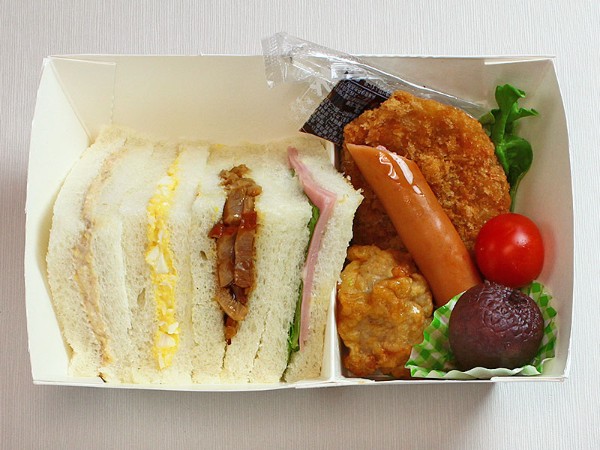 サンドBOX おかず入りA