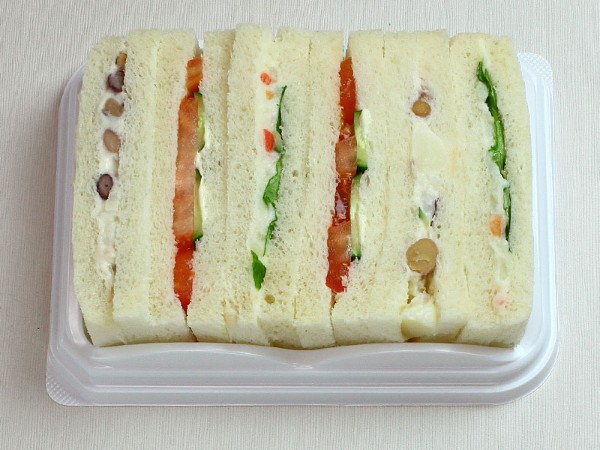 ベジタブルサンド