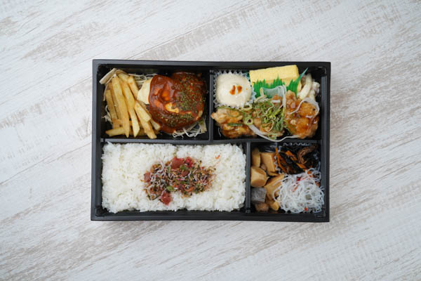 厳選牛チーズデミハンバーグとチキン南蛮御膳