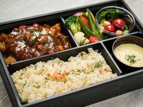 【スープ付き】煮込みハンバーグ＆ダブルサラダ弁当