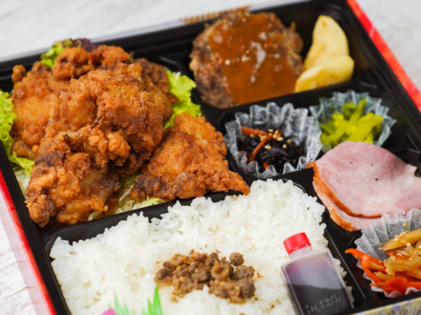 秘伝の唐揚げ＆黒毛和牛手ごねハンバーグステーキ弁当