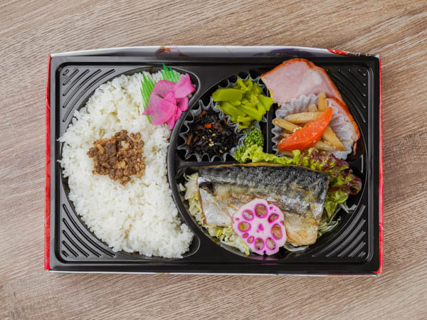 サバの煮付け弁当