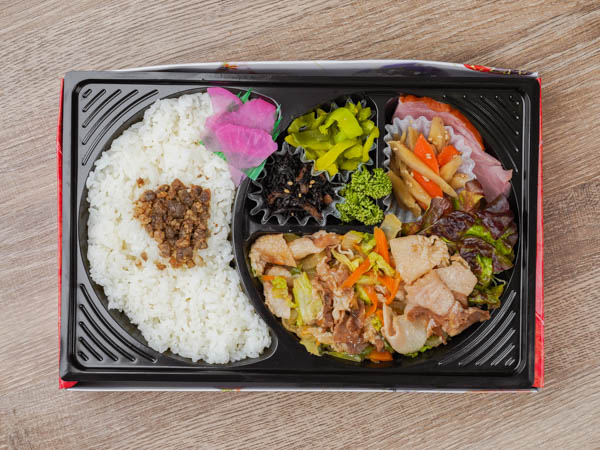 特製ダレのチンジャーロース弁当