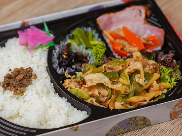 肉野菜炒め弁当