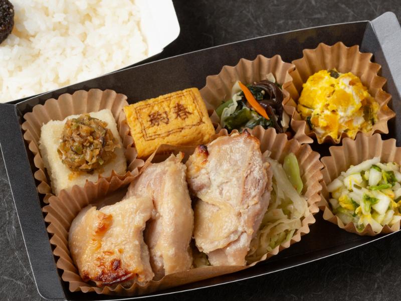 二段折箱弁当 とりの塩麹焼き