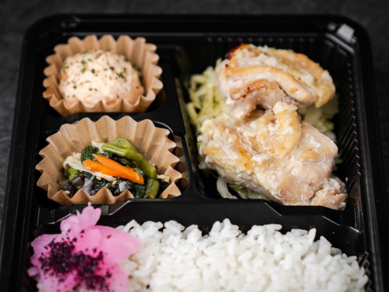 桜 とりの塩麹焼き