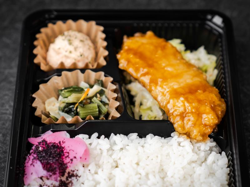 桜 カレイの甘酢あんかけ