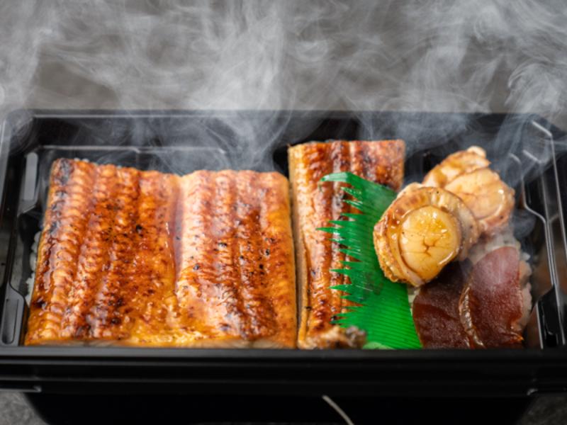 【温まるJet Chef弁当】　築地の最高級うな重　彩