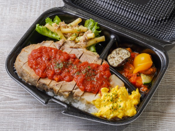 【選べるソース】炭火焼き厚切り豚肩ロースステーキ弁当