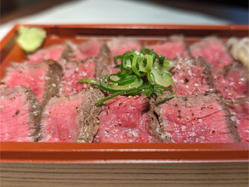 黒毛和牛ステーキ重