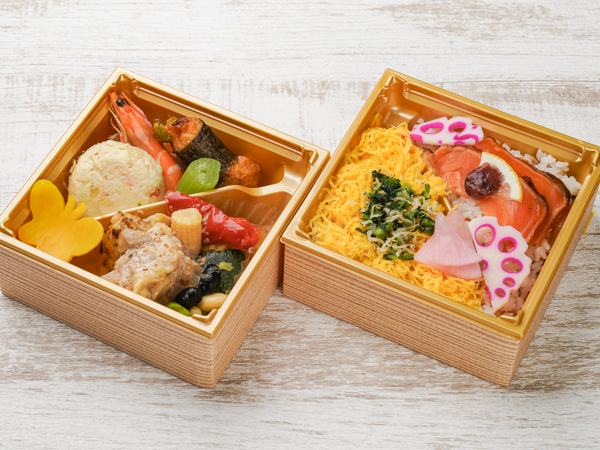 日光湯葉豆腐炊き合わせとごろごろ温野菜の彩二段重