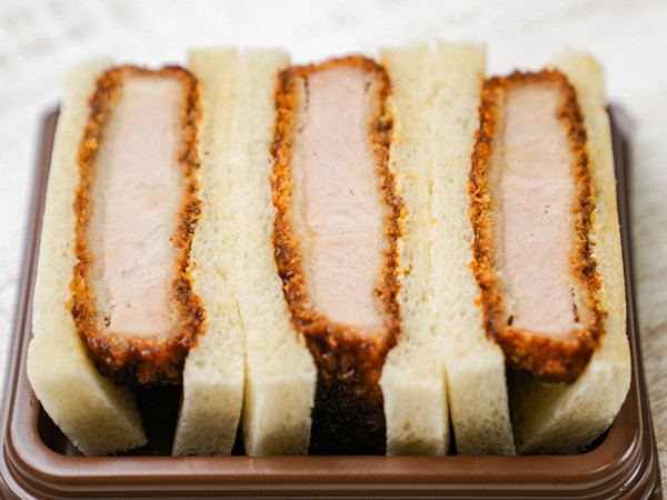 厚切りヒレカツサンド