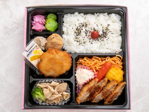 サクサクなローストンカツとチキン南蛮と豚しゃぶ弁当