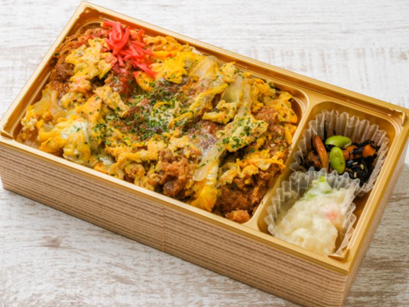 ふわふわ卵のカツとじ重