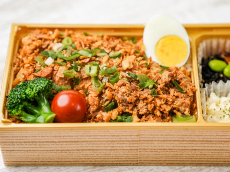 鶏もも肉の竜田揚げたっぷり香味ねぎソース