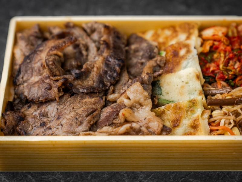 A4・5黒毛和牛カルビ重