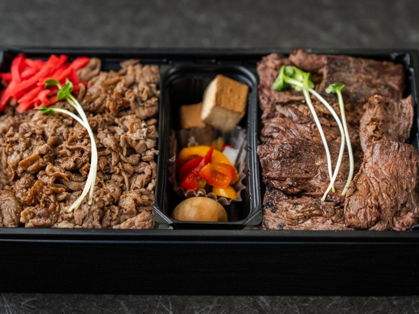 特選炭火香る牛やわらか重＆ハラミステーキ（大）