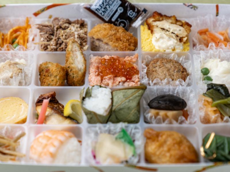 美味万彩彩り弁当
