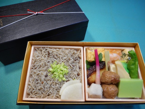 旬菜弁当 じゃこごはん