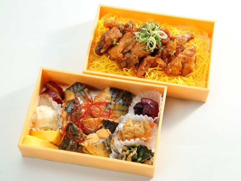 サバの味噌煮の満腹弁当