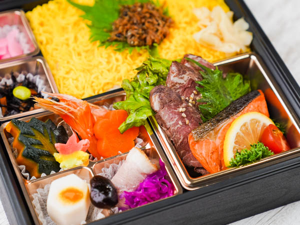 【高級鉄板焼御膳】塩麴仕込みの厳選牛ステーキと季節の焼魚