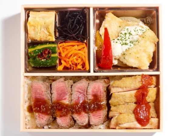 牛ランプステーキ 白身魚ムニエル弁当