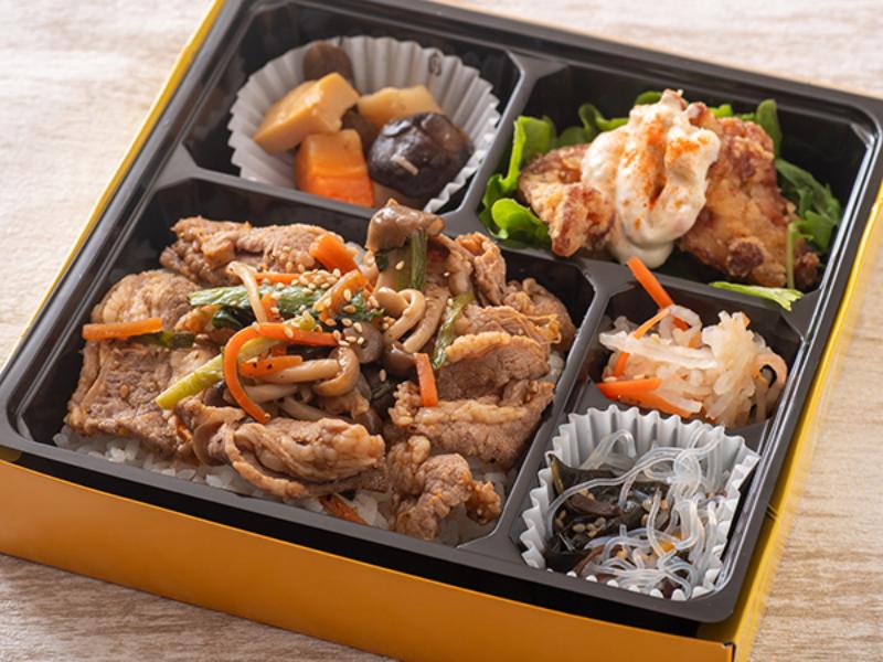 赤いチキン南蛮と焼肉のせ弁当