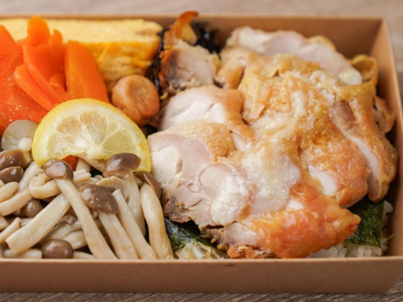 鶏もも肉の麹焼き海苔弁