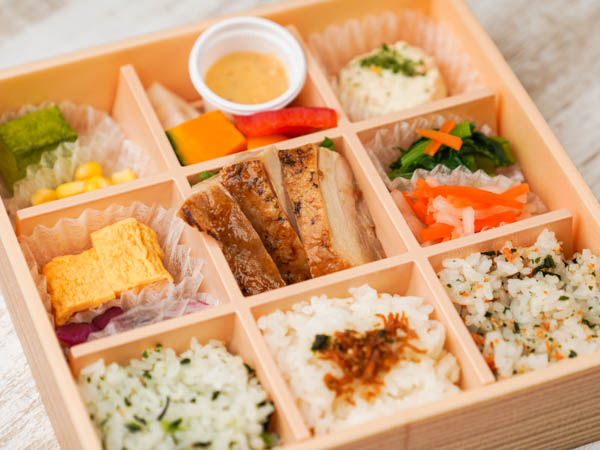 しっとり柔らか鶏の照り焼き御膳