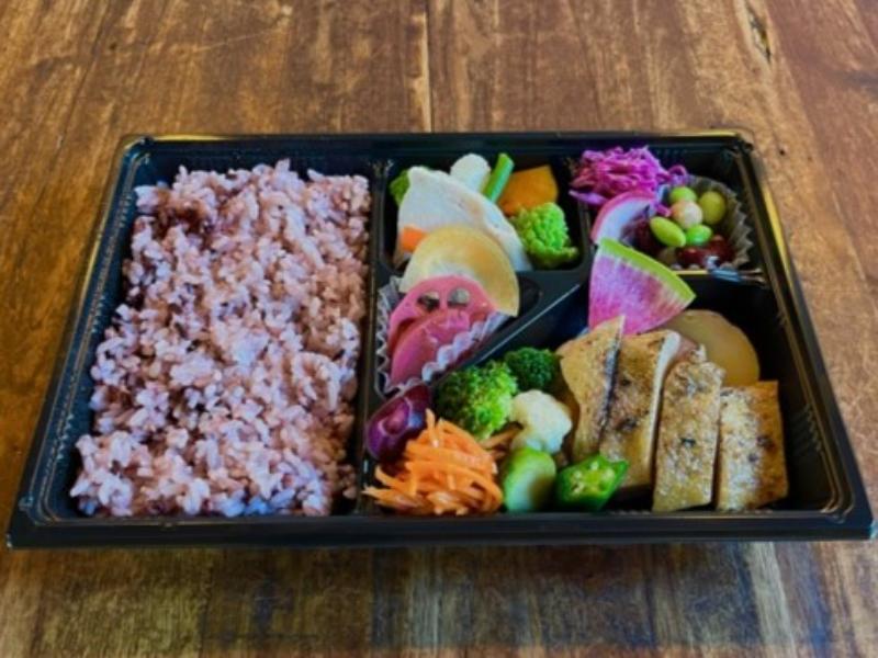 ハラルチキンソテー弁当