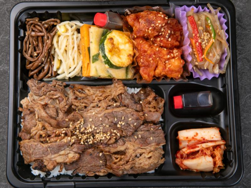 百済（くだら）「炭火焼カルビ」